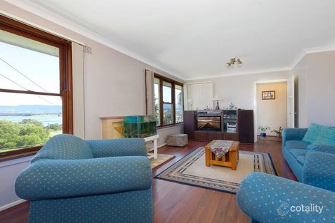 Property photo of 396 Northcliffe Drive Lake Heights NSW 2502