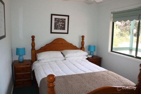 Property photo of 5 Cantor Drive Venus Bay VIC 3956