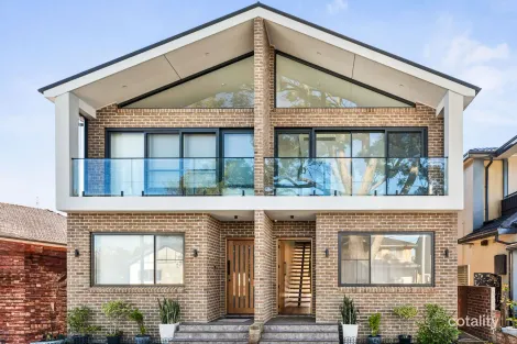 Property photo of 3 Robinson Street Eastlakes NSW 2018