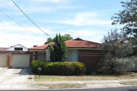 Property photo of 2/10 Boeing Road Strathmore Heights VIC 3041