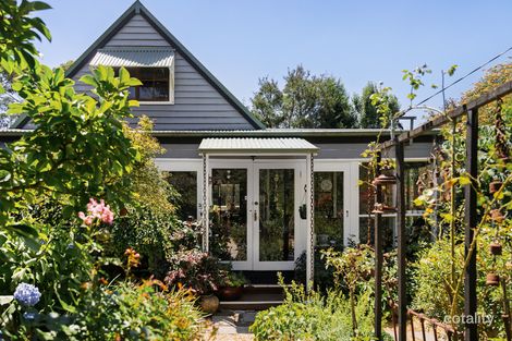 192 Govetts Leap Rd, Blackheath, NSW 2785