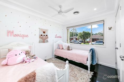 Property photo of 9 Collins Crescent Yagoona NSW 2199