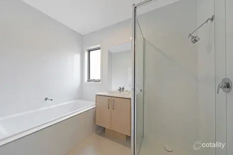 Property photo of 13 Westgate Avenue Wallan VIC 3756