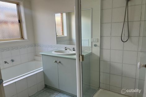 Property photo of 28 Lansell Drive Cranbourne North VIC 3977