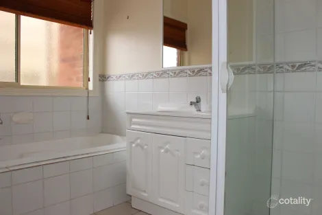 Property photo of 15 Wonnon Court Swan Hill VIC 3585