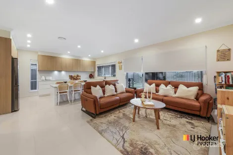 Property photo of 34 Mae Crescent Panania NSW 2213
