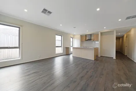 Property photo of 13 Westgate Avenue Wallan VIC 3756