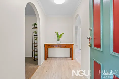 Property photo of 5 Currawong Street Bundamba QLD 4304