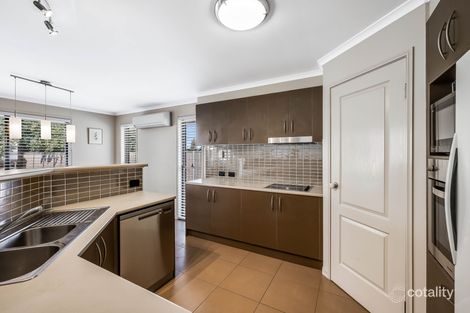 Property photo of 9 Dunbar Court Highfields QLD 4352