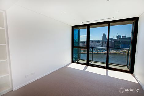 Property photo of 1206/1 Point Park Crescent Docklands VIC 3008