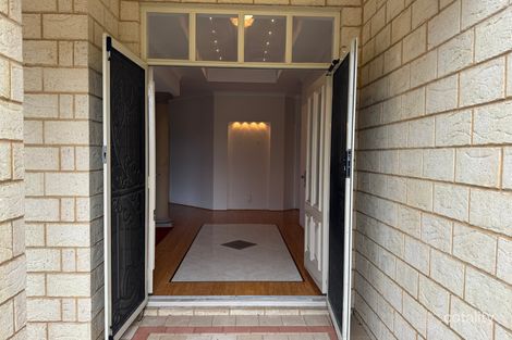 Property photo of 8 Bayside Boulevard Port Kennedy WA 6172