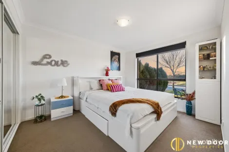 Property photo of 40 Hilda Kincaid Crescent Macgregor ACT 2615
