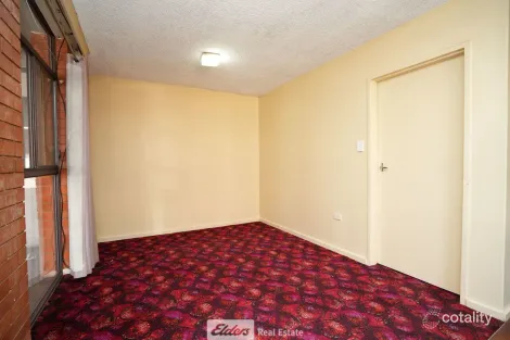 Property photo of 4-6 Olympic Street Griffith NSW 2680