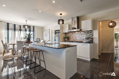 98 Jackson Dr, Drouin, VIC 3818