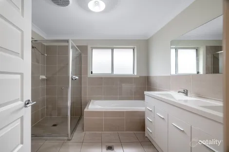 Property photo of 17 Bilson Road Spring Farm NSW 2570