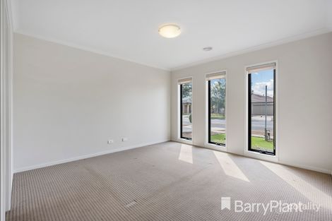 Property photo of 3 Kinglake Drive Manor Lakes VIC 3024