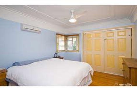 Property photo of 33 Brisbane Street Ashgrove QLD 4060