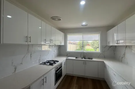 Property photo of 4 Cowper Avenue St Albans VIC 3021
