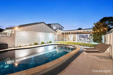 Property photo of 8 Inveray Avenue Benowa QLD 4217