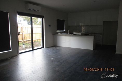 Property photo of 2/10 Mitchell Crescent Meadow Heights VIC 3048