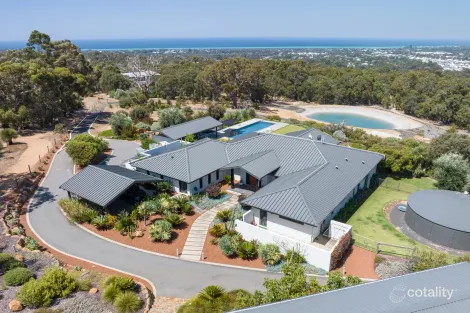 Property photo of 19 Dalmore Close Quedjinup WA 6281