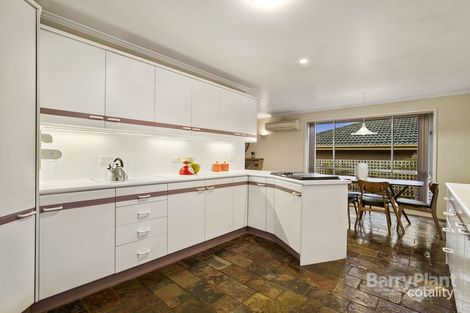 Property photo of 10 Glennden Court Bundoora VIC 3083