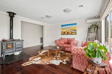 Property photo of 74 Meander Road Hurstbridge VIC 3099