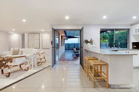 Property photo of 321 Rio Vista Boulevard Mermaid Waters QLD 4218