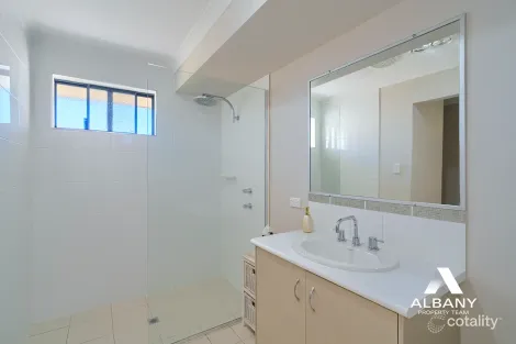 Property photo of 8 Comet Corner McKail WA 6330