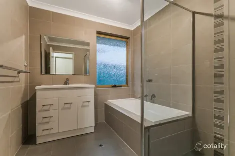 Property photo of 60 Whitfeld Terrace Winthrop WA 6150