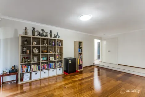 Property photo of 60 Whitfeld Terrace Winthrop WA 6150