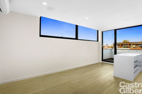Property photo of 201/40 Mavho Street Bentleigh VIC 3204