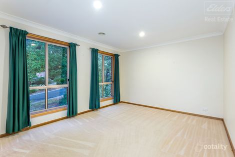 Property photo of 4 English Grove Jerrabomberra NSW 2619
