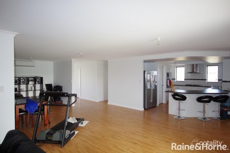 Property photo of 19 Crispe Way McKail WA 6330