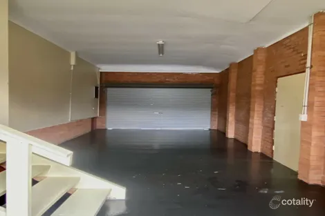 Property photo of 24 Fenton Crescent Minto NSW 2566