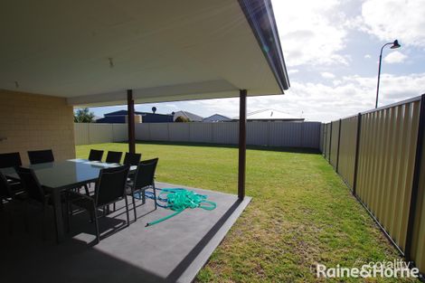Property photo of 19 Crispe Way McKail WA 6330