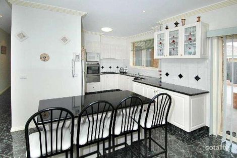 Property photo of 3 McNamara Avenue Roxburgh Park VIC 3064