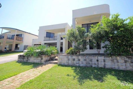 Property photo of 18 Mapleton Circuit Varsity Lakes QLD 4227