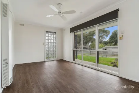 Property photo of 74 Lyrebird Drive Carrum Downs VIC 3201