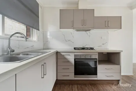 Property photo of 74 Lyrebird Drive Carrum Downs VIC 3201