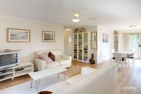 Property photo of 2/94 Kangaroo Avenue Coombabah QLD 4216
