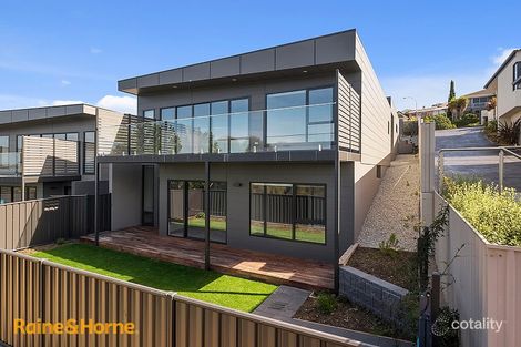 Property photo of 1/43 Suncoast Drive Blackmans Bay TAS 7052