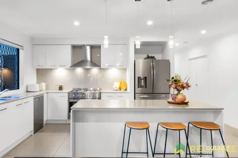 Property photo of 22 Sandygate Circuit Strathtulloh VIC 3338