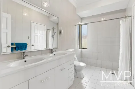 Property photo of 46 Robertson Road Kardinya WA 6163
