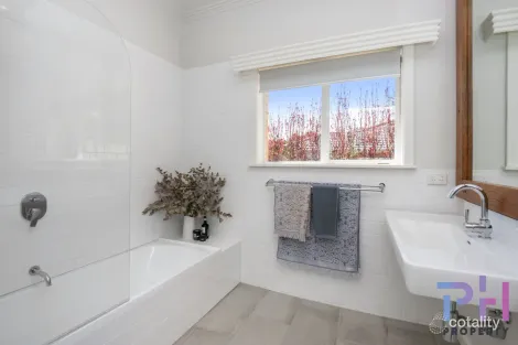 Property photo of 17 Mafeking Street Kennington VIC 3550