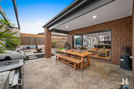 Property photo of 19 Brilliante Circuit Langwarrin VIC 3910