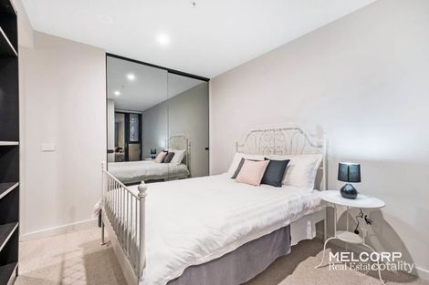 Property photo of 406/151 Berkeley Street Melbourne VIC 3000
