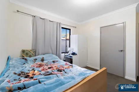 Property photo of 9 Marriott Crescent Wattle Grove WA 6107