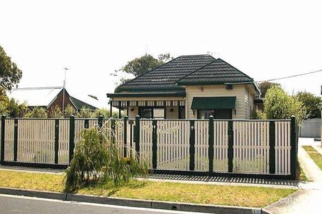 Property photo of 9 Vincent Street Edithvale VIC 3196