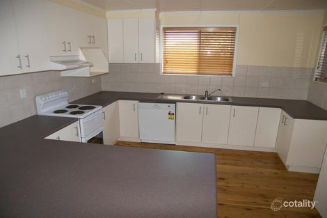 32 Dalgleish St, South Toowoomba, QLD 4350